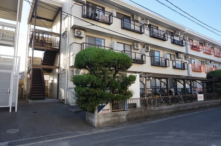 ホワイトメゾン学南２号棟外観写真