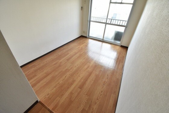 物件内観写真2　(他号室のお写真です)