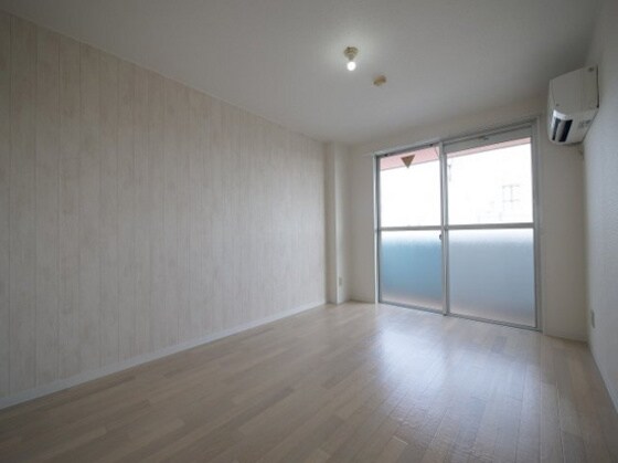 物件内観写真2　(※他号室の写真です)