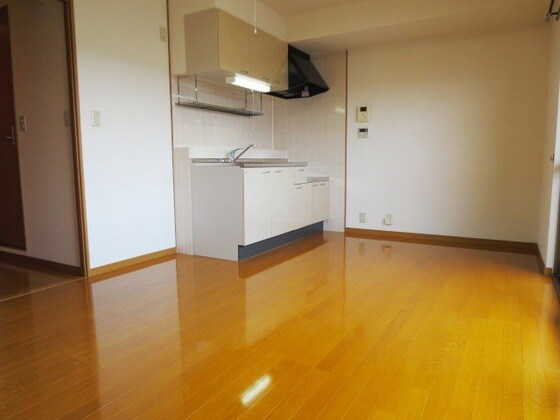 物件内観写真2　(※写真は全て別号室です)