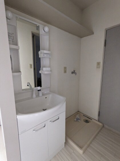 物件内観写真6　(別号室写真です)