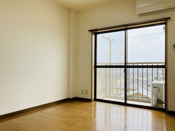 物件内観写真2　(※他号室の写真です)