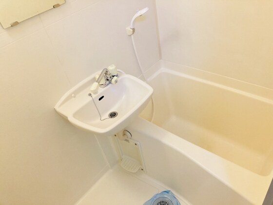 物件内観写真4　(※他号室の写真です)