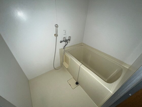 物件内観写真4　(他号室のお写真です)