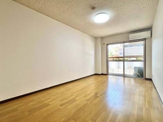 物件内観写真2　(他号室のお写真です)