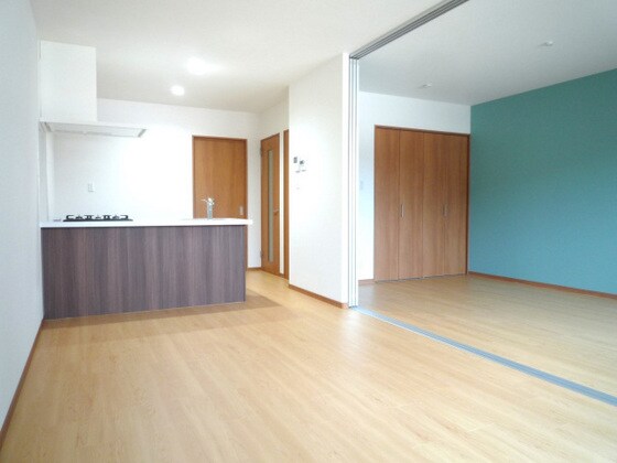 物件内観写真2　(※別号室写真です)