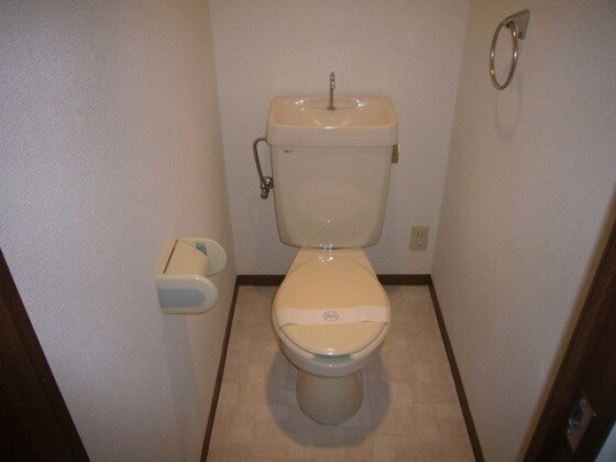 物件内観写真5　(他号室のお写真です)