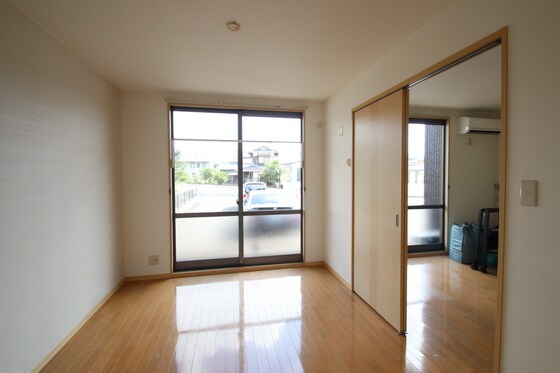 物件内観写真2　(他号室のお写真です)