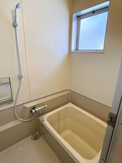 物件内観写真4　(※他号室の写真です)