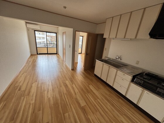 物件内観写真2　(他号室のお写真です)