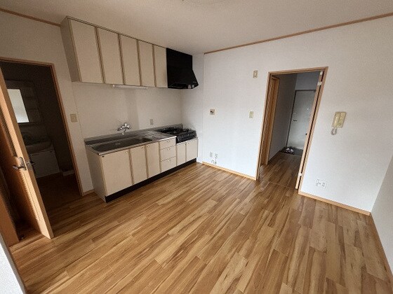 物件内観写真3　(他号室のお写真です)