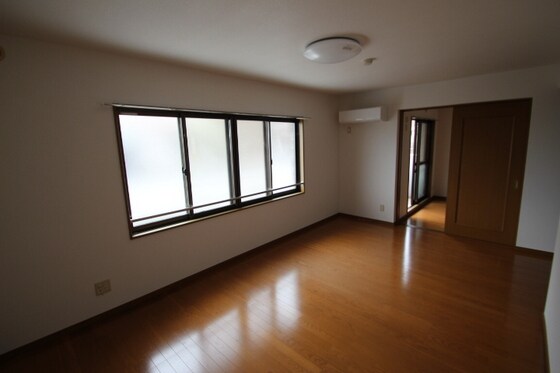 物件内観写真2　(※他号室の写真です)