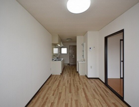 物件内観写真2　(他号室のお写真です)