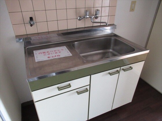 物件内観写真3　(別号室写真です)