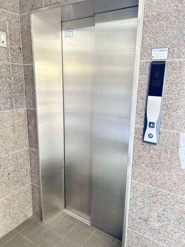 敷地内/建物
