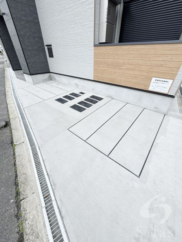 敷地内/建物