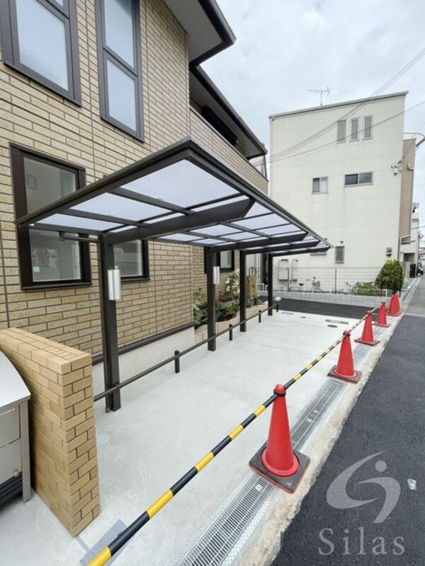 敷地内/建物