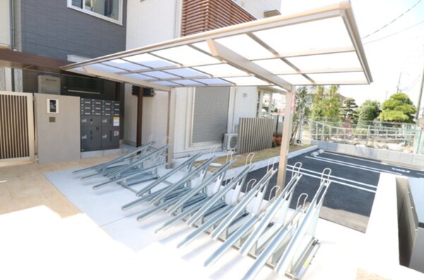 敷地内/建物