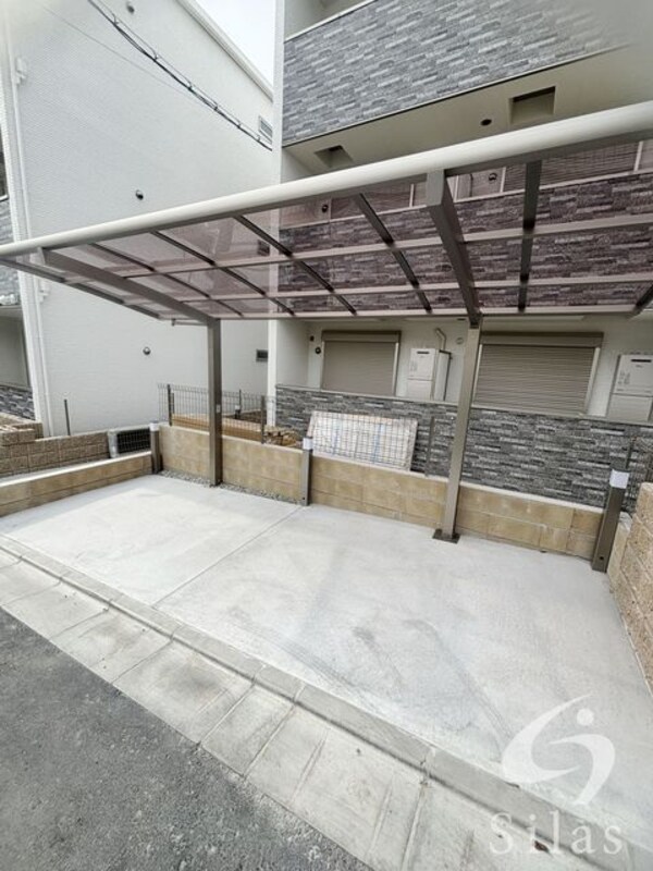 敷地内/建物