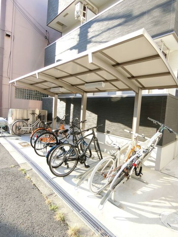 敷地内/建物