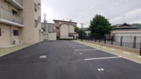 駐車場(同仕様)