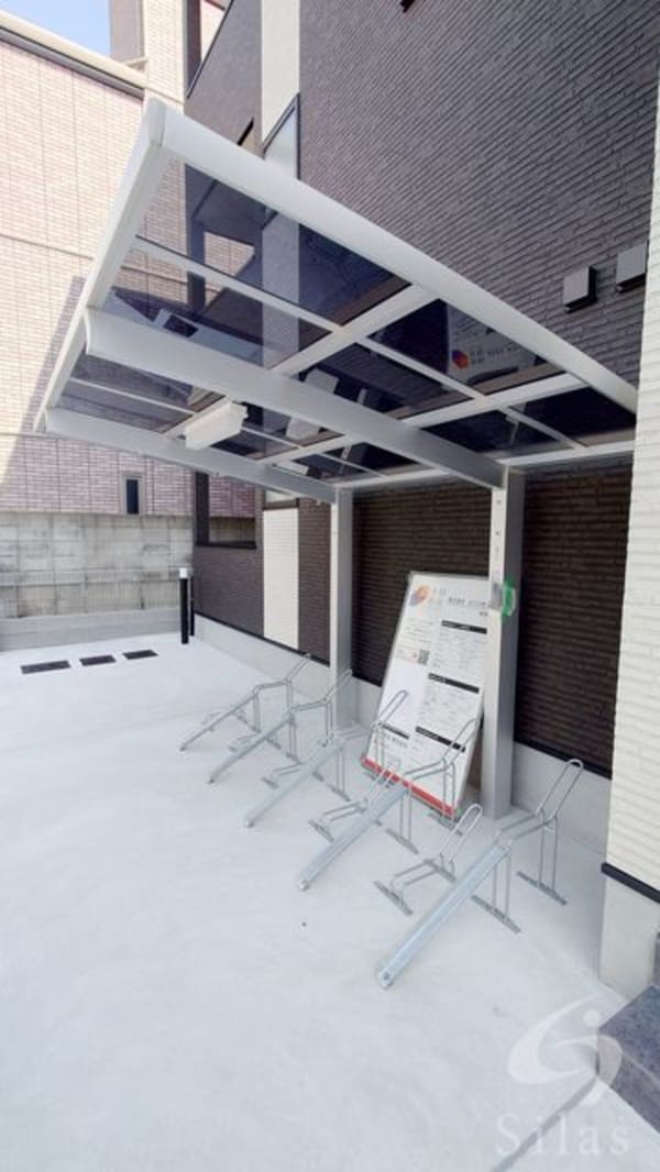 敷地内/建物