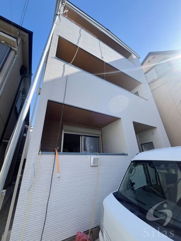 建設中