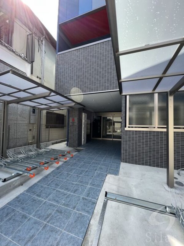 敷地内/建物