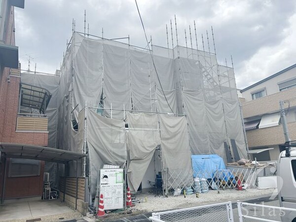 建設中
