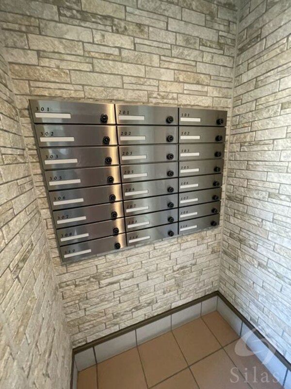 敷地内/建物