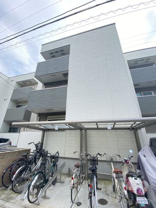 敷地内/建物