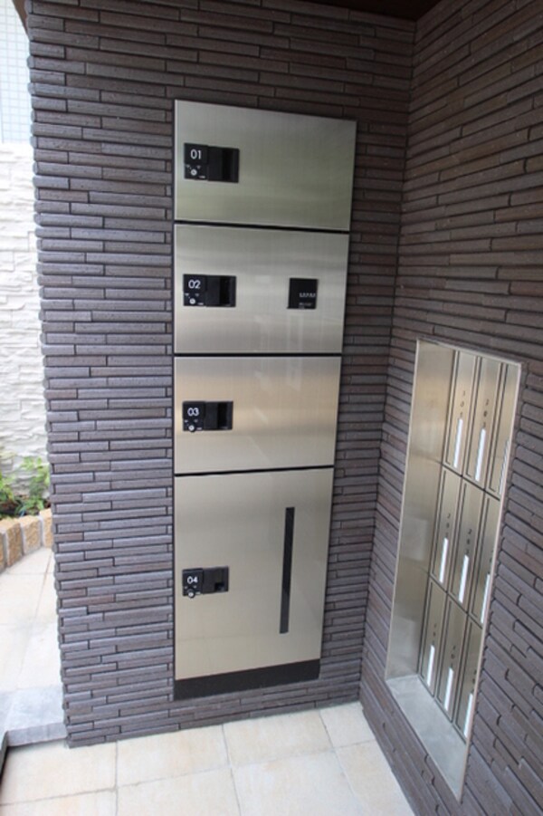 敷地内/建物