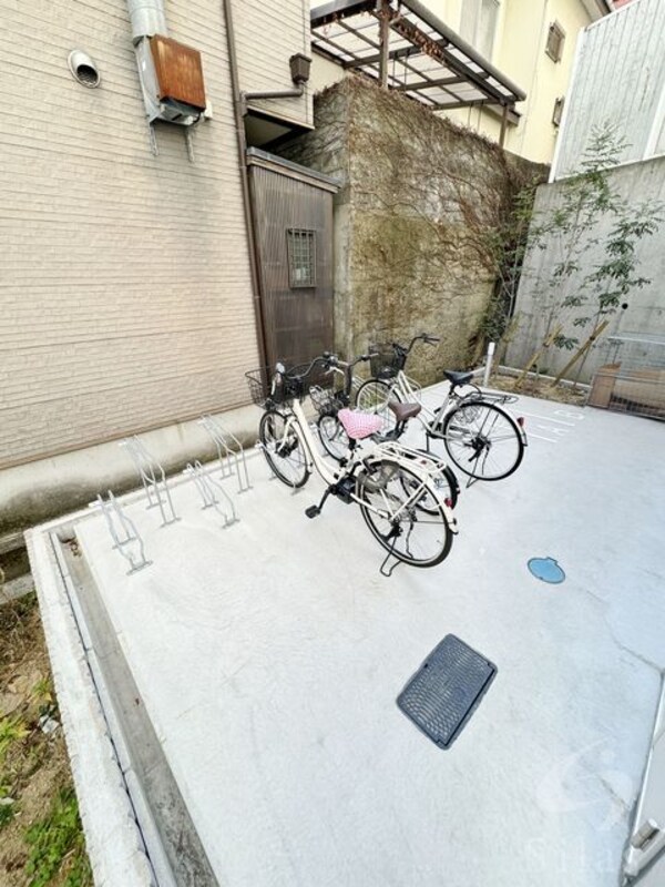 敷地内/建物