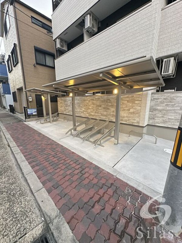 敷地内/建物