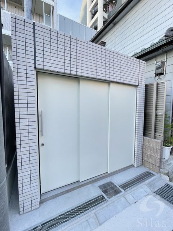 敷地内/建物