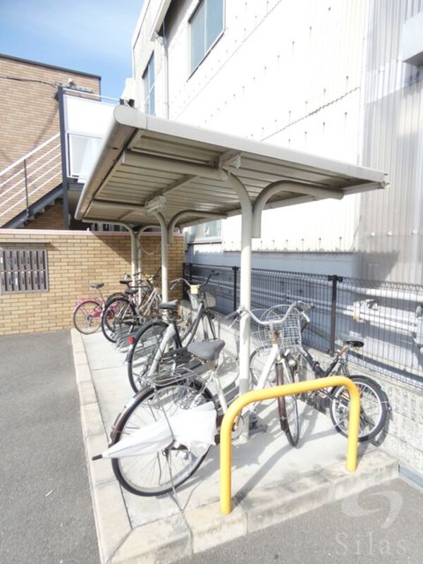敷地内/建物