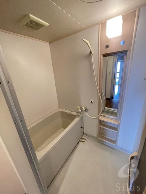 物件内観写真8　(同仕様)