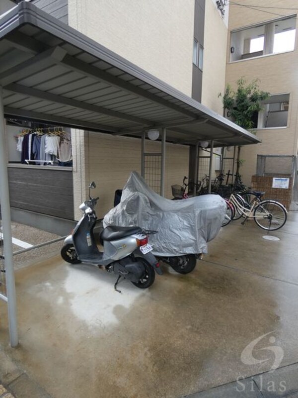 敷地内/建物