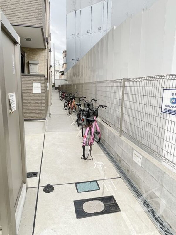敷地内/建物