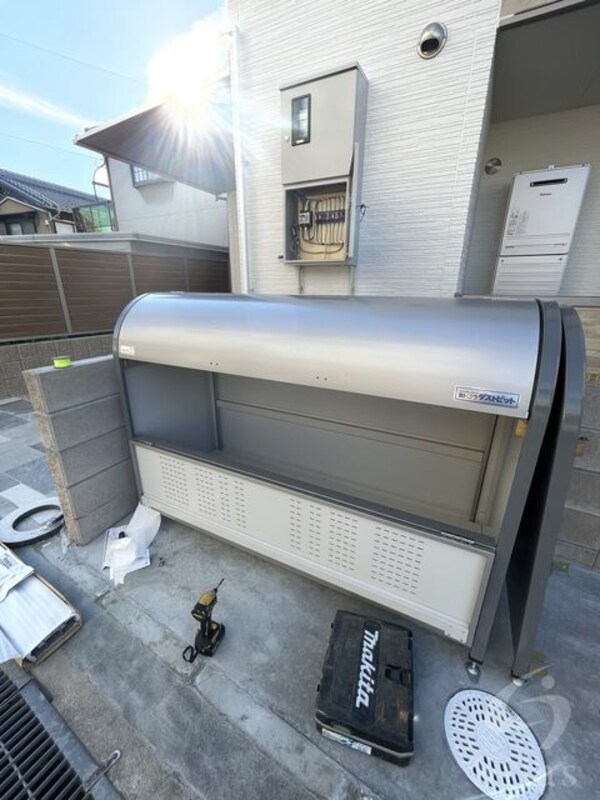 敷地内/建物