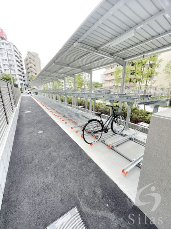 敷地内/建物