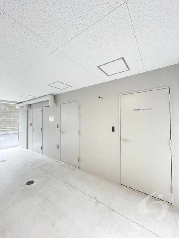敷地内/建物