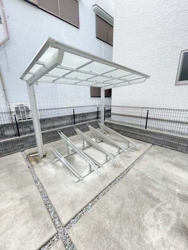 敷地内/建物