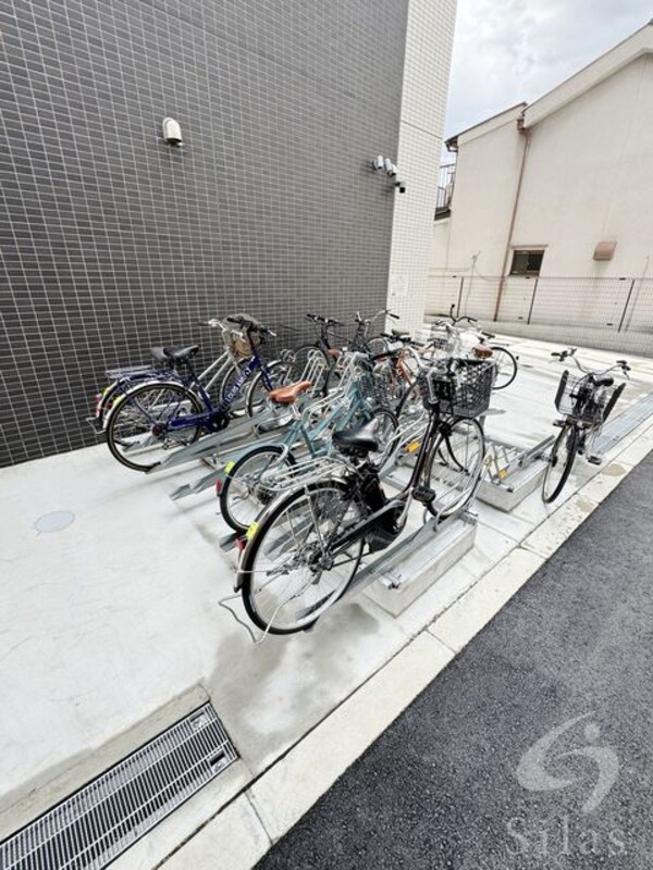 敷地内/建物