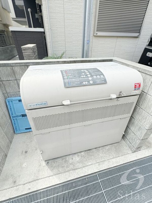 敷地内/建物