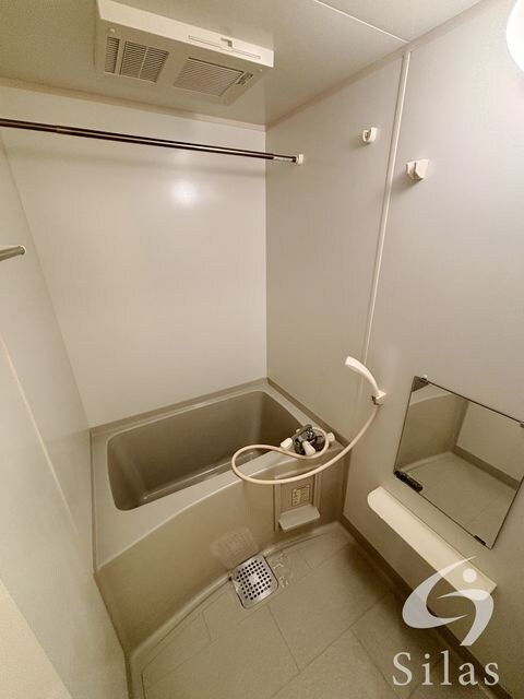 物件内観写真12　(同仕様反転タイプ)