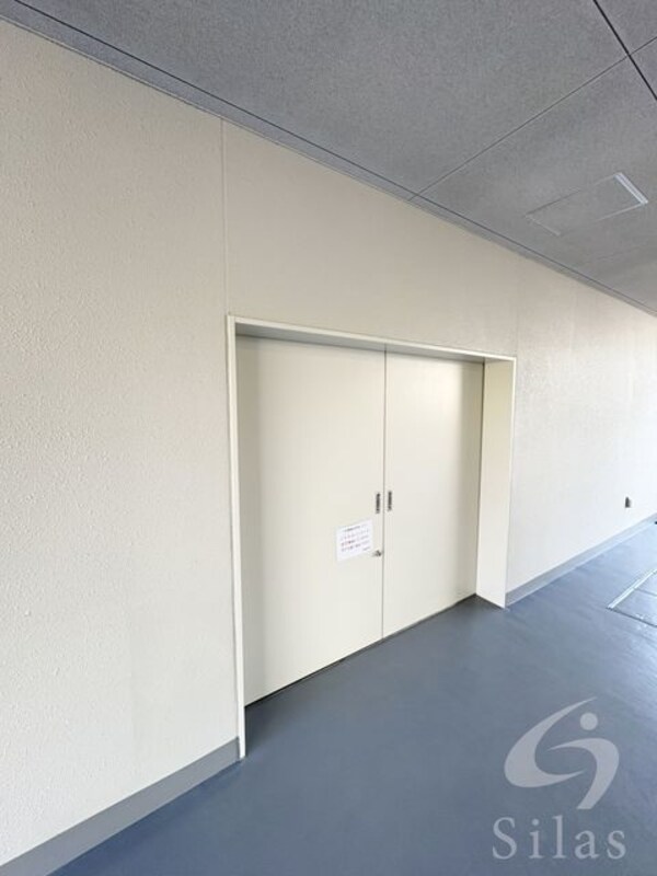 敷地内/建物