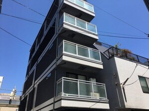 ビーカーサフカガワモリシタ外観写真