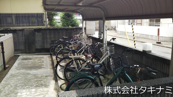 その他共有部分(駐輪場)