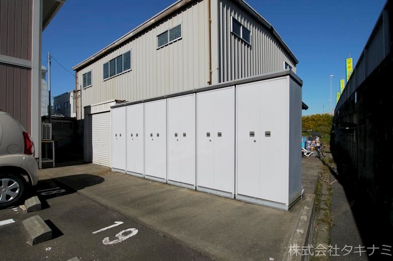 物件内観写真26　(物置)